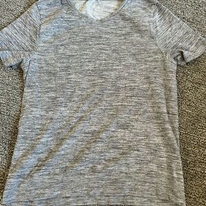 Athleta Heather Gray Short Sleeve Tee